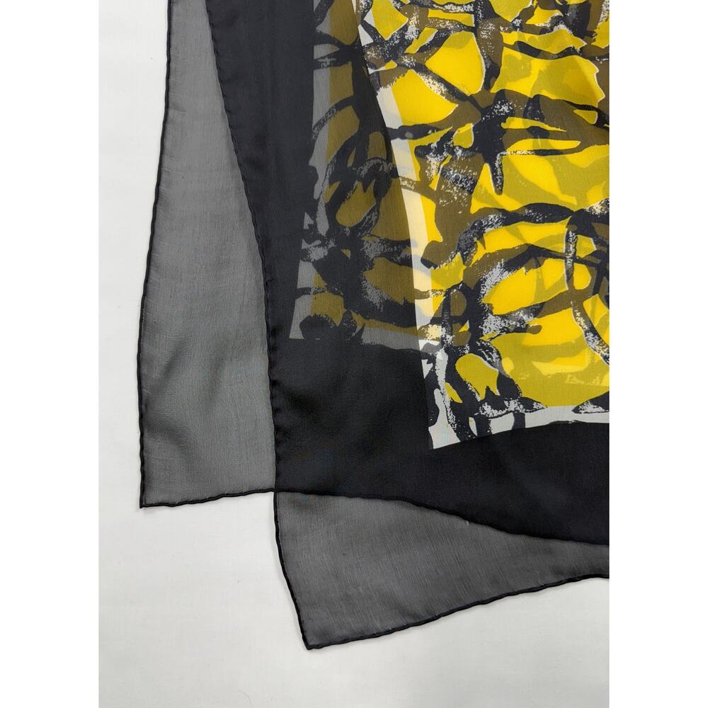 Gucci silk chiffon scarf in yellow and black with a geometric print 25"x70" - Picture 7 of 11